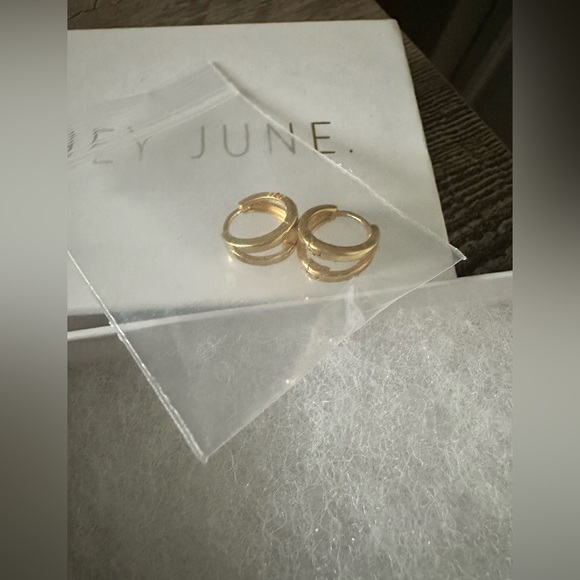 Hey June Gold Double Down Huggies - Picture 4 of 6